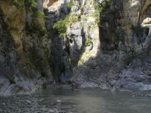 Kaňon u termálních pramenů